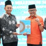 Amjad Millenium SDN BHD Malaysia dan Singapura Wakafkan Al-Qur’an untuk Masyarakat Batam