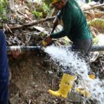 Jaga Kualitas Air, BP Batam dan PT ABHi Lakukan Flushing Jaringan Pipa Air