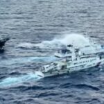 Dua Kapal Angkatan Laut China Bayangi Kapal Filipina dan AS