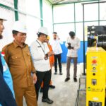 Gubernur Ansar Resmikan Gedung Konseling dan Operasikan Mesin Genset 350 KVA Saat Kunker ke Karas