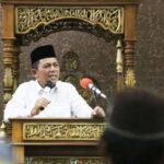 Khatib Tarawih di Bengkong, Gubernur Ansar Jelaskan Takwa sebagai Tujuan Berpuasa