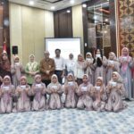 Berkah Ramadhan, OJK Riau Santunani Anak Yatim Via Tabungan SimPel BRK Syariah