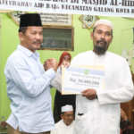 Wali Kota Rudi Buka Puasa dan Tarawih Bersama Warga Pulau Air Raja