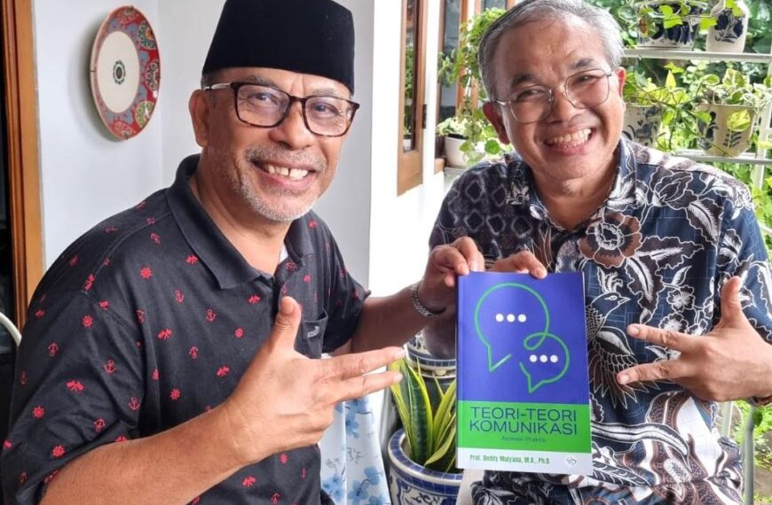 Buku Teori-Teori Komunikasi Karya Terbaru Prof Deddy Mulyana, Unik dan Berbeda!
