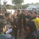 Gegara Rekannya Dipersekusi, Ratusan Driver Online Kepung Bandara Hang Nadim Batam