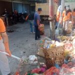 Wujud Pedulian Kebersihan Lingkungan, Paslon Bupati Karimun Gelar Aksi Bersih Sampah