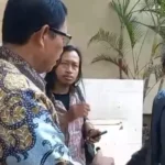 Ajudan Pj Gubernur Jateng Tarik Kaki Wartawan Hingga Terjengkang, Sekda Jateng Bela Ajudan!