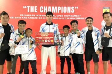 Lima Atlet Karate Forki Kepri Raih 4 Medali di Kejuaraan Internasional III Kei Shin Kan Karate-Do Indonesia 2024