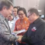 Hashim Djojohadikusumo Anugerahkan Penghargaan FORMAS kepada Ketua Umum SMSI Firdaus