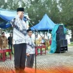 Ketua DPRD Natuna Hadiri Peringatan Hari Guru Nasional dan HUT ke-79 PGRI di Alun-alun Pantai Piwang