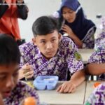 Prabowo Tetapkan Anggaran Makan Bergizi Gratis Rp10 Ribu Per Anak, Cukup Bergizikah?