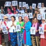 UNESCO Tetapkan Kebaya Warisan Budaya Dunia Tak Benda