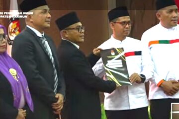 KPU Kabupaten Karimun Tetapkan Iskandarsyah-Rocky Marciano Sebagai Bupati dan Wakil Bupati Karimun 2025-2030