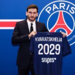 PSG Resmi Rekrut Khvicha Kvaratskhelia dari Napoli dengan Kontrak Hingga 2029