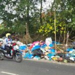 Dituduh Blokir Jalan dengan Sampah, Taba Iskandar Membantah: “Saya Korban, Bukan Pelaku”