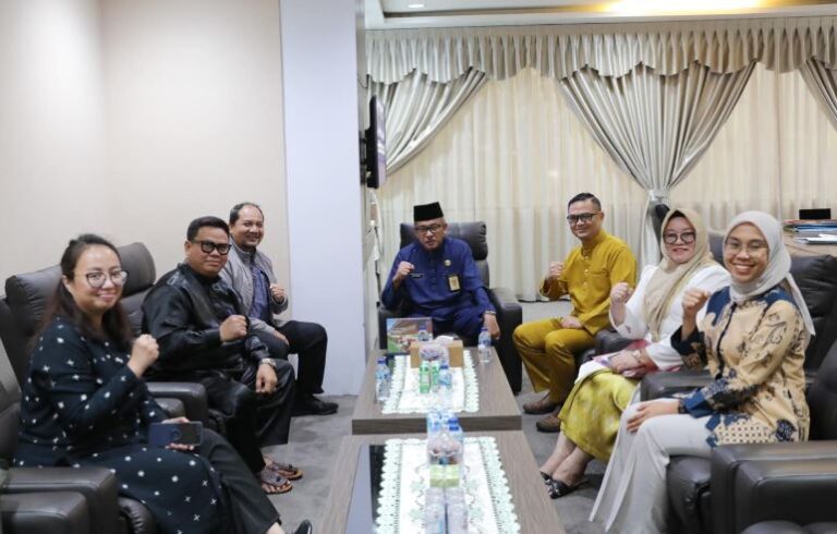 Pemko Batam Bahas Usulan UMSK 2025, Jefridin Tekankan Pentingnya Kesepakatan Semua Pihak