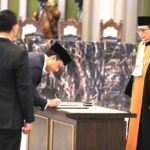 Thomas A.M. Djiwandono Dilantik sebagai Anggota Dewan Komisioner OJK Ex-officio Kemenkeu