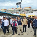 Pantau Arus Mudik Lebaran, Wagub Nyanyang Sidak Pelabuhan Batu Ampar