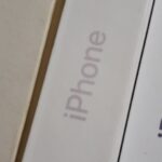 Trump Desak Tim Cook agar Bangun Banyak Pabrik Apple di AS
