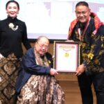 Ketum JMSI Teguh Santosa Raih Anugerah Mahakarya Kebudayaan dari MURI