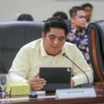 Bupati Roby Paparkan Progres Menara Suar Karang Singa Saat Rakor Bersama Kepala Staf Kepresidenan