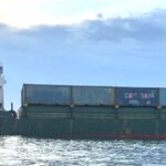 Cuaca Buruk, Dua Kapal Lego Jangkar Tabrakan di Pelabuhan Batuampar Batam