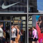 Nike Kurangi Produksi di China untuk Hadapi Tarif Impor AS
