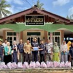 PT Timah Salurkan Bantuan Sembako untuk Warga Pesisir Kundur Barat Karimun