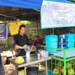 Kedai Khoirul, Spesialis Kelapa Bakar Batam Terus Didatangi Pelanggan