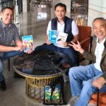 Silaturahim di Tanah Minang: Pertemuan Tak Terduga Dua Sahabat di Padang