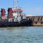 Tongkang Bina Marine 80 Bocor, Dikandaskan di Perairan Pulau Putri Batam