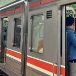 Pengguna Commuter Line Diprediksi Melonjak Saat HUT TNI Besok