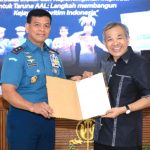 750 Prajurit TNI AL dan Jalasenastri di Sorong Perkuat Etika dan Kecerdasan Komunikasi bersama Dr Aqua Dwipayana