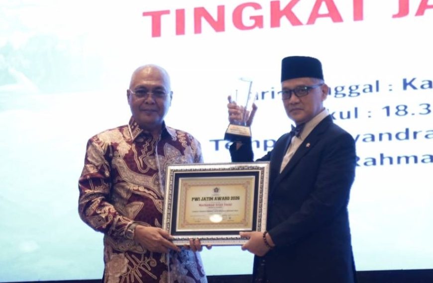 PWI Jatim Anugerahi Gus Menhaj Penghargaan Tokoh Transformasi Tata Kelola&hellip;