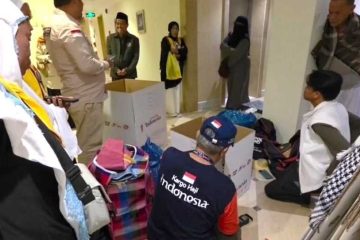 Segera Berangkat ke Makkah, Jemaah Haji Ramai Kirim Paket Via Kargo