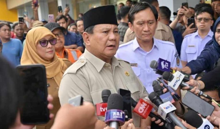 Usai Kecelakaan KA Bekasi, Presiden Prabowo: Pastikan Investigasi dan Flyover Segera Dibangun