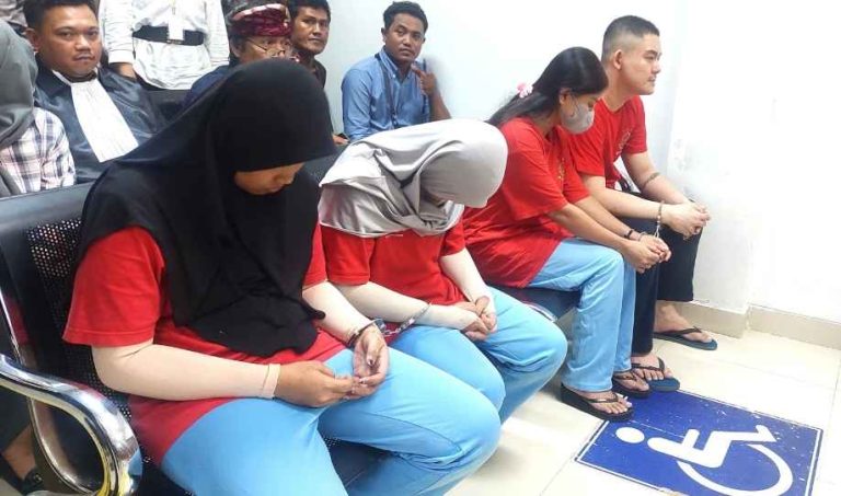 Empat Terdakwa Didakwa Melakukan Pembunuhan Berencana LC