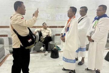 Walikota Batam ‘Dikerubungi’ Wartawan Nasional di Tanah Suci Makkah
