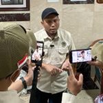 Kisah Haru di Balik Layanan Sepenuh Hati Petugas Landis Madinah