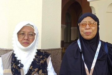 Musyrif Dini Dampingi Jemaah Perempuan Jelang Puncak Haji
