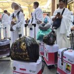 Ganti Koper Rusak, Garuda Indonesia Serahkan 49 Koper Cadangan untuk Jamaah Haji