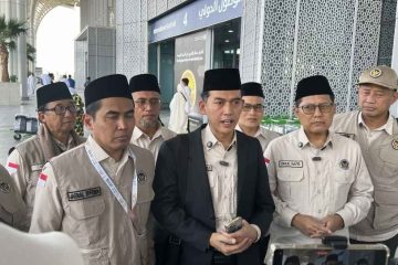 Musyrif Diny Kemenhaj Dampingi Jemaah Haji Indonesia