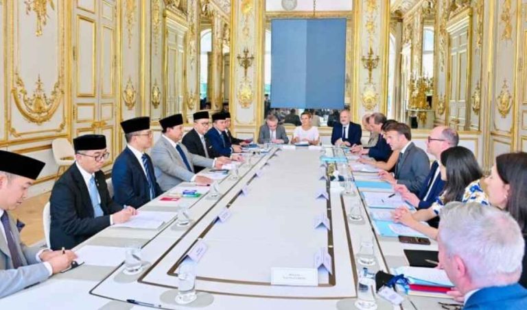 Bertemu Macron di Istana Élysée, Prabowo Bahas Pertahanan hingga IEU-CEPA