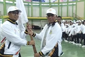 Bupati Karimun Lepas Kontingen Popda X Kepri 2026, Target Tembus Tiga Besar