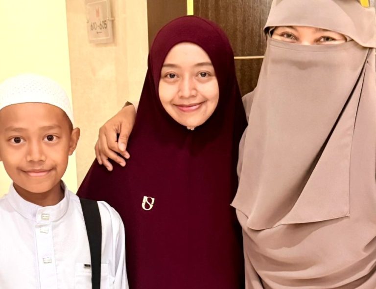 Fardan, Haji Termuda Usia 13 Tahun Doakan Ayah di Arafah, Berharap Kelak Bertemu di Surga