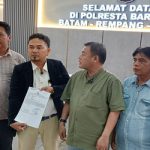 Didampingi Tim Hukum PWI, Lintong Carles Manurung Resmi Lapor ke Polresta Barelang