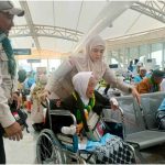 Pelajaran Berharga Namira Jadi Petugas Lansia Jemaah Haji di Madinah