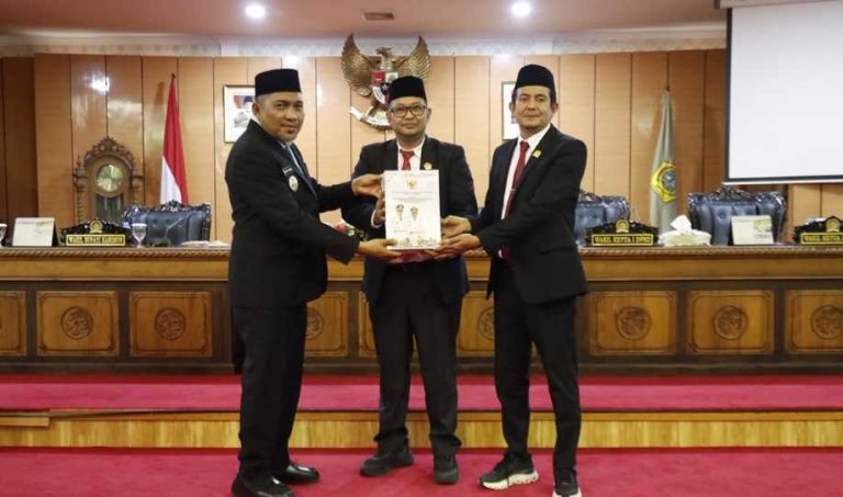 DPRD Karimun Gelar Paripurna Penyampaian Laporan Bupati atas Ranperda Pertanggungjawaban APBD 2025