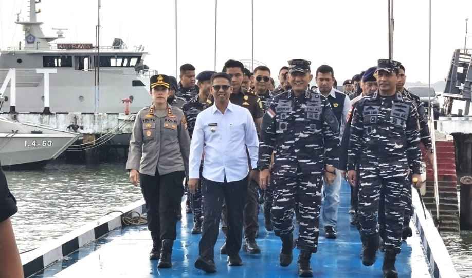 Bupati Karimun Apresiasi Keberhasilan TNI AL Lanal TBK Gagalkan Penyelundupan Sabu dan Ekstasi dari Malaysia