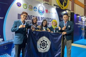 Membanggakan! Mahasiswa Polteknaker Raih 10 Penghargaan di Dua Ajang Nasional
